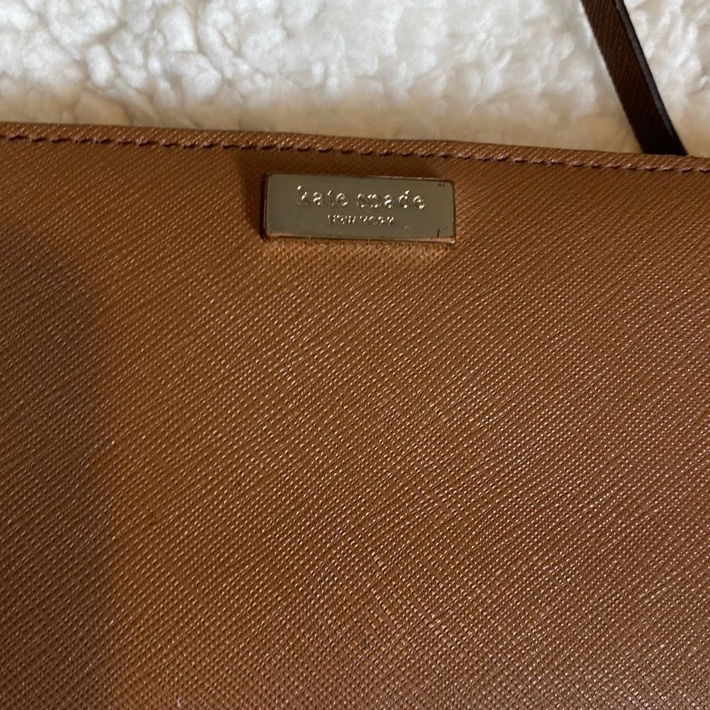 Kate Spade Classic Style Wallet - Picture 4 of 11